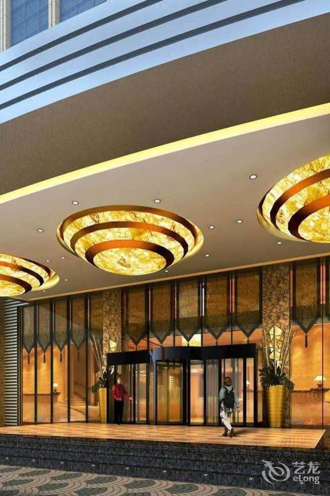 Yichang Golden Ray International Hotel Exterior photo